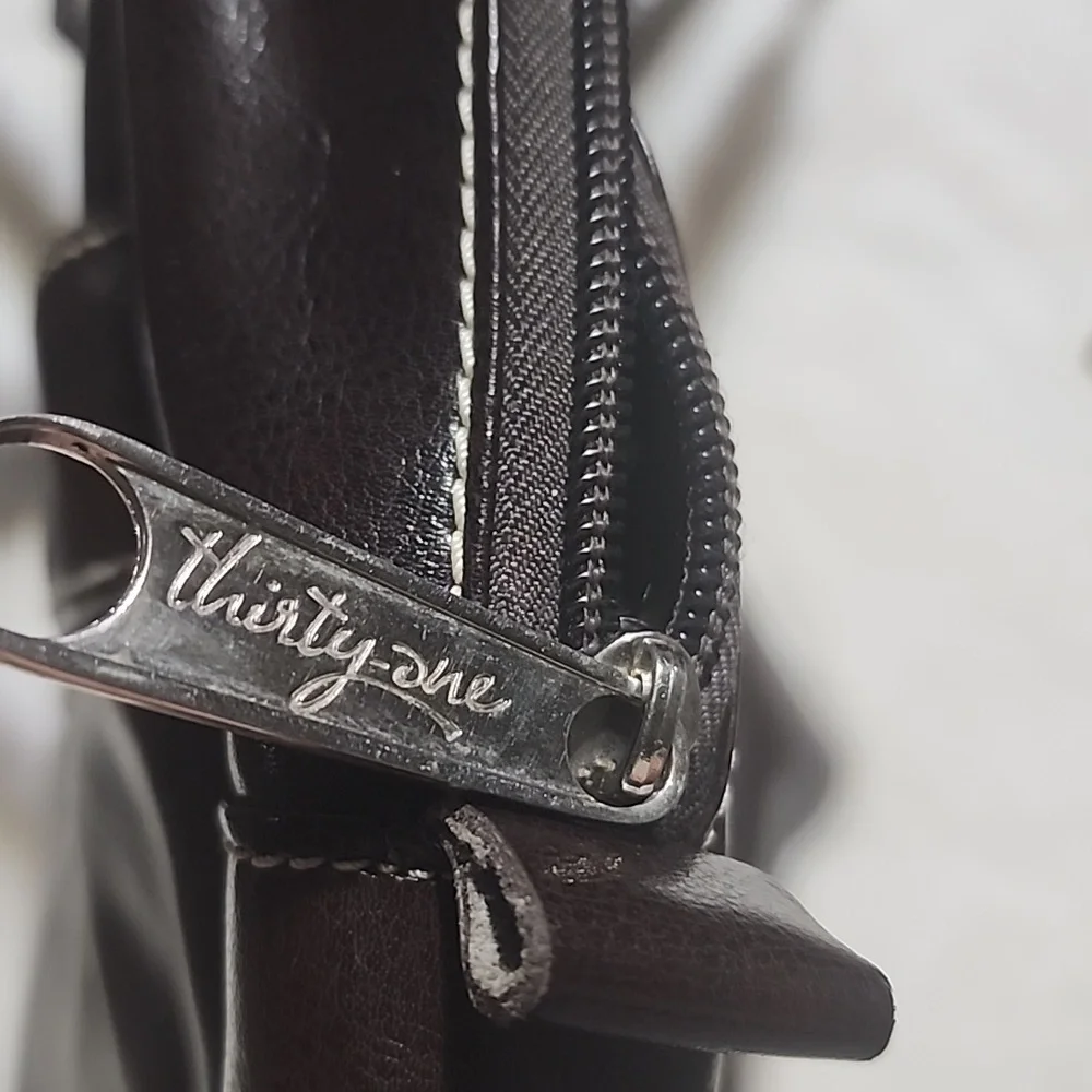 THIRTY-ONE  DARK BROWN  LEATHER EXTERIOR SHOULDER BAG 👜  PURSE. - Picture 3 of 9